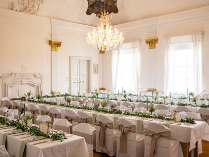Hochzeit - Hochzeits-Stil: Boho-Glam - Gundelsheim (Landkreis Heilbronn) - Heiraten auf Schloss Horneck / Eventscheune 