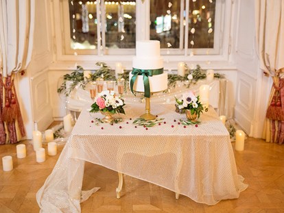Hochzeit - Hochzeits-Stil: Modern - Wien-Stadt Hietzing - Spanische Hofreitschule 