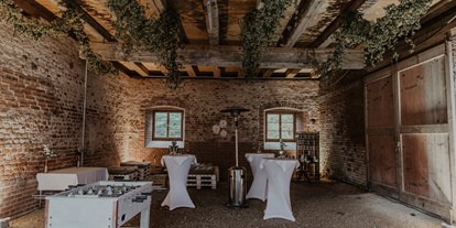 Hochzeit - Hochzeits-Stil: Traditionell - Scheyern - Das Stadl hergerichtet als Lounge - Klosterschenke Scheyern - Prielhof