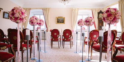 Hochzeit - Geeignet für: Eventlocation - Hof bei Salzburg - Standesamtliche Trauung im Rosa Salon
Civil Ceremony at Pink Salon - Schloss Fuschl, A Luxury Collection Resort & Spa