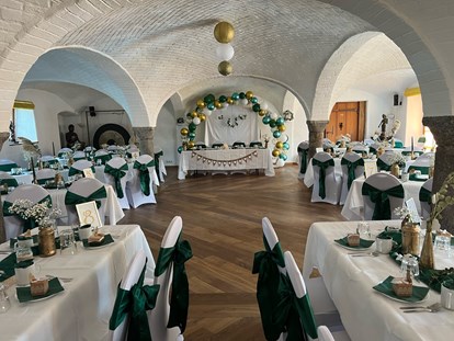 Hochzeit - Art der Location: im Freien - Hochzeit im Gewölberaum - Hochzeitslocation Lamplstätt - 3 Tage feiern ohne Sperrstunde