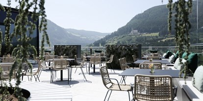 Hochzeit - Ladestation für Elektroautos - Salzburg - Dachterrasse - eignet sich sehr gut für Sektempfang - Goldader - Alpine Kulinarik