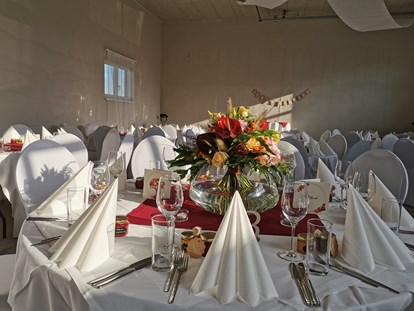 Hochzeit - Art der Location: Wintergarten - Donauraum - Catering auch ausserhalb der Schlossmauern möglich - Schloss Events Enns