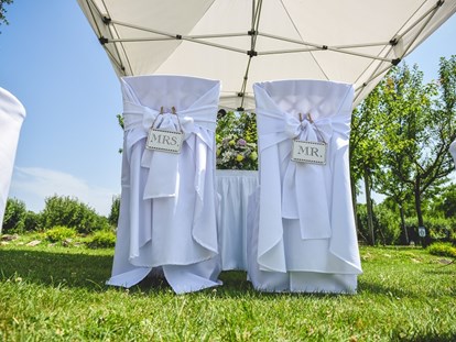 Hochzeit - Hochzeits-Stil: Boho-Glam - Weiden am See - Eine Hochzeit im Freien auf VILA VITA Pannonia im Burgenland. - VILA VITA Pannonia