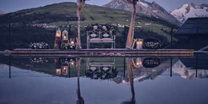 Hochzeit - Ladestation für Elektroautos - Salzburg - Hochzeitslocation | Verlobungslocation | Bärensee mit Bergpanorama | Sommer 2020 - MY ALPENWELT Resort****SUPERIOR