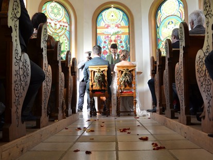 Hochzeit - Hellmonsödt - Zeremonie in der Premakirche - Vedahof - Gramastetten