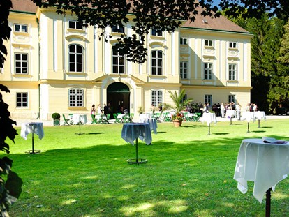 Hochzeit - Sommerhochzeit - Ebreichsdorf - Heiraten im Veranstaltungsschloss Margarethen am Moos. - Veranstaltungsschloss Margarethen am Moos