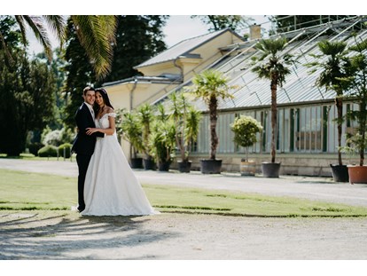 Hochzeit - Hochzeits-Stil: Boho-Glam - Weiden am See - Orangerie im Schlosspark Eisenstadt