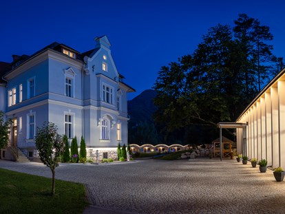Hochzeit - Hochzeits-Stil: Boho-Glam - Oberösterreich - Unser Festsaal bietet Platz für bis zu 200 Gäste.  - Villa Bergzauber
