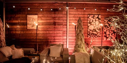 Hochzeit - Art der Location: Eventlocation - Groß-Zimmern - Winter-Deko in der Lounge - Unique Eventlocation