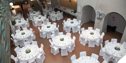 Hochzeit - Hochzeits-Stil: Fine-Art - Bad Radkersburg - Foyer - Congresszentrum Zehnerhaus
