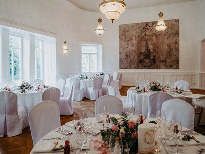 Hochzeit - Hochzeits-Stil: Traditionell - Kottingbrunn - Der Festsaal - Schloss Schönau
