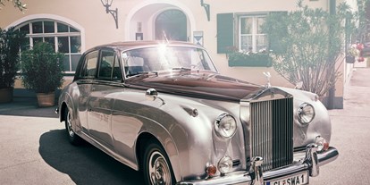 Hochzeit - Art der Location: Hotel - Mondsee - Mit dem Locationeigenen Rolls-Royce zur Traumhochzeit in Salzburg. - ****Hotel Schlosswirt zu Anif