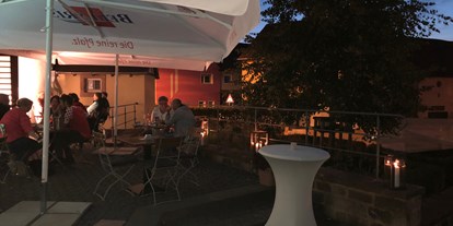Hochzeit - Hunde erlaubt - Hornbach - Außenbereich  - Barrique Weinbar&Vinothek