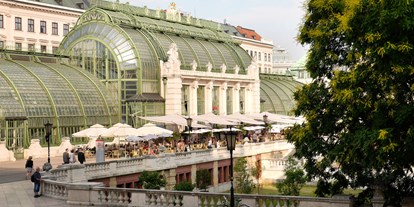 Hochzeit - Umgebung: im Park - Wien-Stadt Innere Stadt - Palmenhaus - Cafe Brasserie Bar