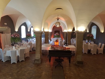 Hochzeit - externes Catering - Helfenberg (Ahorn, Helfenberg) - Schlossgewölbe  - Schloss Mühldorf