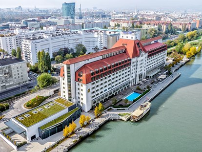 Hochzeit - Hochzeits-Stil: Modern - Wien-Stadt Hietzing - Hilton Vienna Danube Waterfront