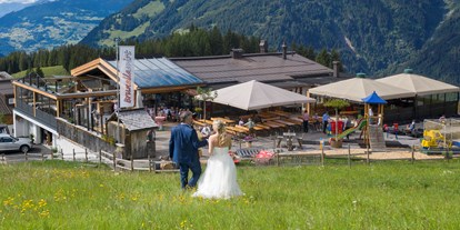 Hochzeit - Art der Location: Alm - Bezirk Bludenz - Das Bergrestaurant befindet sich inmitten der herrlichen Montafoner Bergwelt - Brunellawirt