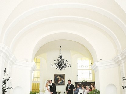Hochzeit - Art der Location: Wintergarten - Donauraum - Schloss Gurhof / Hochzeit in der Kapelle  - Schloss Gurhof 