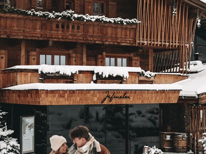 Hochzeit - Ladestation für Elektroautos - Salzburg - ★ Jufenalm - BOHO Hotel & Restaurant ★