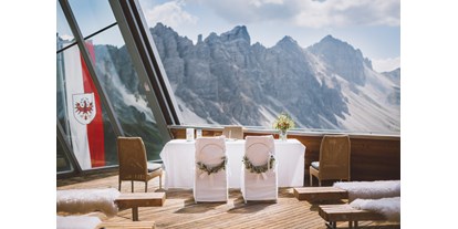 Hochzeit - Hochzeitsessen: mehrgängiges Hochzeitsmenü - Volders - © Die Lichtbildnerei - Hoadl-Haus Panoramarestaurant auf 2.340 m in der Axamer Lizum