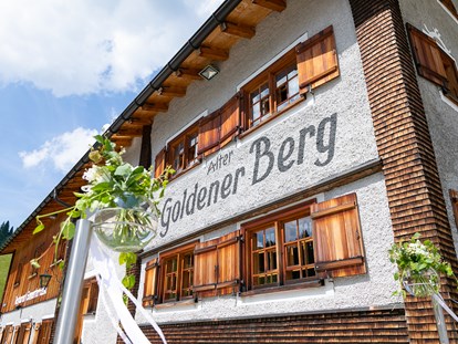 Hochzeit - Art der Location: Alm - Bezirk Bludenz - Der Alte Goldene Berg als perfekte Location für Ihren besonderen Tag - Hotel Goldener Berg & Alter Goldener Berg