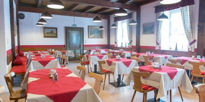 Hochzeit - Art der Location: Eventlocation - Berchtesgaden - Rote Stube im Hotel Schwabenwirt - Hotel Schwabenwirt