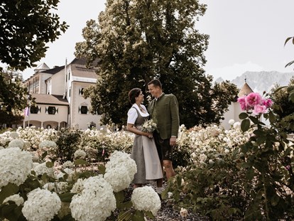 Hochzeit - Hochzeitsessen: 3-Gänge Hochzeitsmenü - Steiermark - Im Schlosspark des IMLAUER Hotel Schloss Pichlarn  - IMLAUER Hotel Schloss Pichlarn