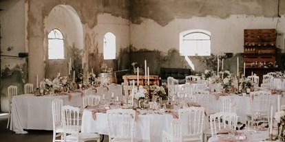 Hochzeit - Frühlingshochzeit - Mattighofen - Hochzeit im Moarhaus mit Galabestuhlung für ca. 100 Personen - Stiegl-Gut Wildshut