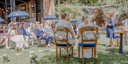 Hochzeit - Hochzeits-Stil: Urban Chic - Kleinarl - Der Garten des Sendlhofer's ist einfach perfekt für die standesamtliche Trauung oder eine freie Trauungszerenomie. - Sendlhofer's