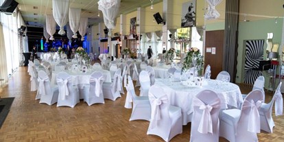Hochzeit - Umgebung: in einer Stadt - Eppstein - Tanzschule Pelzer