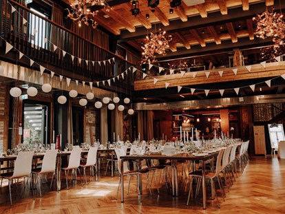 Hochzeit - Art der Location: ausgefallene Location - Triberg - Löwensaal - die Säge