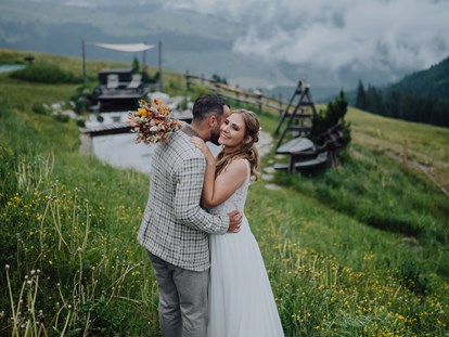Hochzeit - Art der Location: Eventlocation - Berchtesgaden - Für eine Outdoorhochzeit bietet die Tiergartenalm einen herrlich Hochzeitsteich. - TIERGARTEN ALM