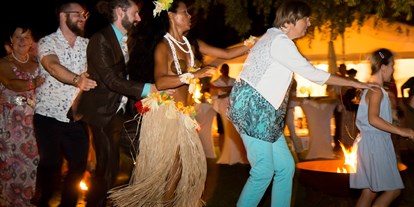 Hochzeit - Trauung im Freien - Neusiedler See - Karibisches Hochzeits-Feeling an einem warmen Sommerabend am Neusiedlersee. - Strandbar im Seepark Weiden