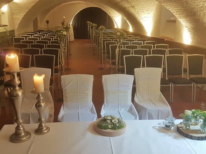 Hochzeit - Art der Location: Schloss - Bad Blumau - Festliche Trauung im Kastell Stegersbach - Kastell Stegersbach