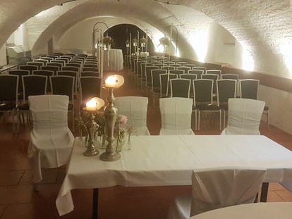 Hochzeit - Geeignet für: Firmenweihnachtsfeier - Kitzladen - Festliche Trauung im Kastell Stegersbach - Kastell Stegersbach