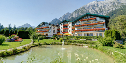 Hochzeit - Wickeltisch - Seefeld in Tirol - Berge und Bio-Badeteich - Alpenhotel Speckbacher Hof