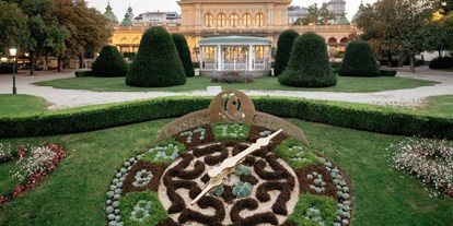 Hochzeit - Art der Location: Schloss - Margarethen am Moos - Kursalon Wien