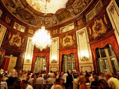 Hochzeit - Kirche - Wien-Stadt Alsergrund - rauschende Feiern in unseren exklusiven Räumlichkeiten - Palais Daun-Kinsky