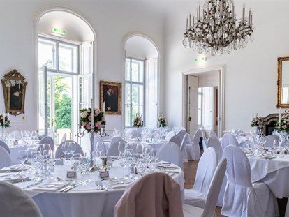 Hochzeit - Hochzeits-Stil: Traditionell - Kottingbrunn - Schloss Miller-Aichholz - Europahaus Wien