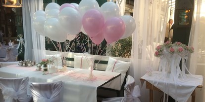 Hochzeit - Art der Location: Wintergarten - Lanzenkirchen - Hochzeitsgrüße mit Gasluftballon - Michlhof in Lanzenkirchen