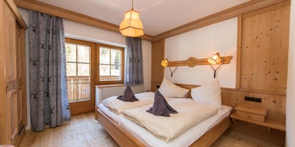Hochzeit - Erpfendorf - Familienzimmer mit 2 getrennten Schlafräumen - Alpengasthof Almrose