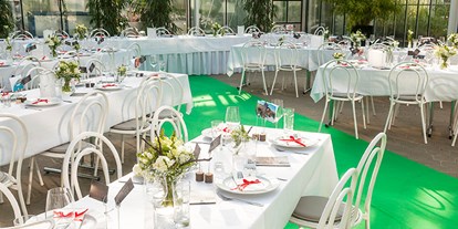 Hochzeit - Art der Location: Wintergarten - Donauraum - Eventglashaus 2 - der perfekte Ort für eine ruhige Tafel - Eventglashaus - Praskac Das Pflanzenland