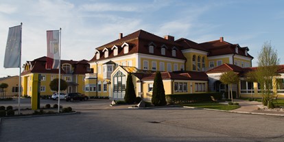 Hochzeit - Geeignet für: Eventlocation - Hof bei Salzburg - Außenansicht - Gasthof Hotel Jägerwirt