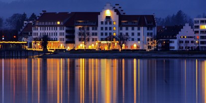 Hochzeit - Art der Location: ausgefallene Location - Ravensburg - Blick auf das Sentido Seehotel Am Kaiserstrand vom Bodensee aus.  - Seehotel am Kaiserstrand