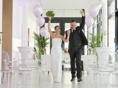 Hochzeit - Hochzeits-Stil: Modern - Wien-Stadt Hietzing - Das lichtdurchflutete Foyer vom BRUNO eignet sich ideal für den Sektempfang. - Bruno