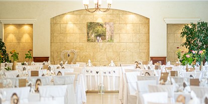 Hochzeit - Hochzeits-Stil: Boho-Glam - Weiden am See - Der Festsaal des Restaurant Birkenhof in Gols. - Birkenhof Restaurant & Landhotel ****