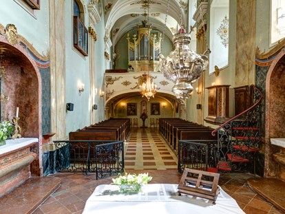 Hochzeit - Trauung im Freien - Neusiedler See - In der Schlosskapelle können kirchliche Trauungen abgehalten werden. - Schloss Esterházy