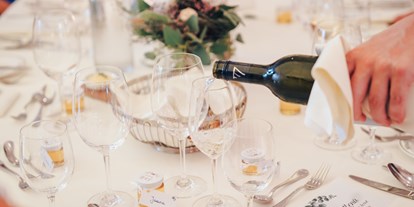 Hochzeit - Geeignet für: Firmenweihnachtsfeier - Kitzladen - Ihre Hochzeitstafel gestalten wir Ihnen individuell nach Wunsch - Retter Bio-Natur-Resort****