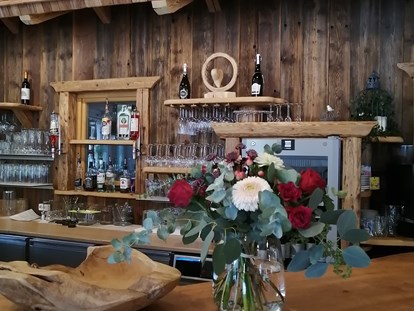 Hochzeit - Art der Location: privates Anwesen - Österreich - unsere Bar befindet sich im Hautpsaal - Rieglergut